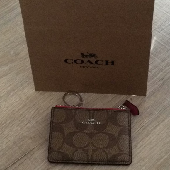 Coach ID wallet/keychain - Picture 3 of 6